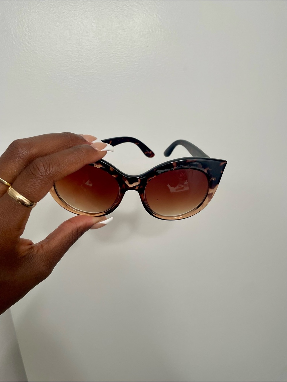 Steve madden Tortoiseshell Cat-Eye Sunglasses - Brown Gradient Lenses
